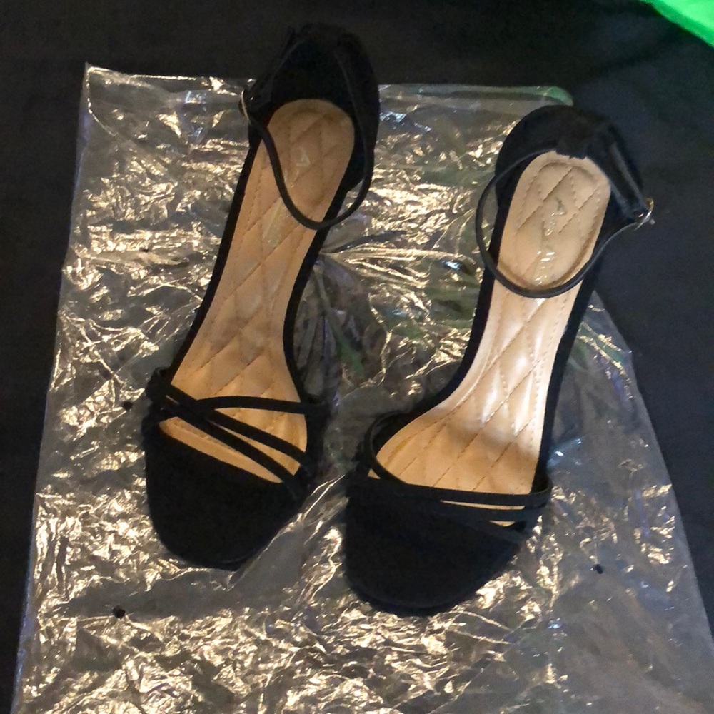 Brand new all black strap heels